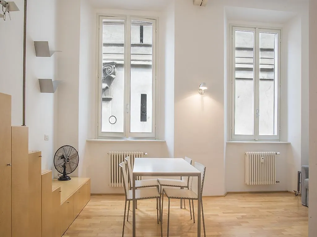 Apartment Easyhomes - Missori Zebedia Milan Italy